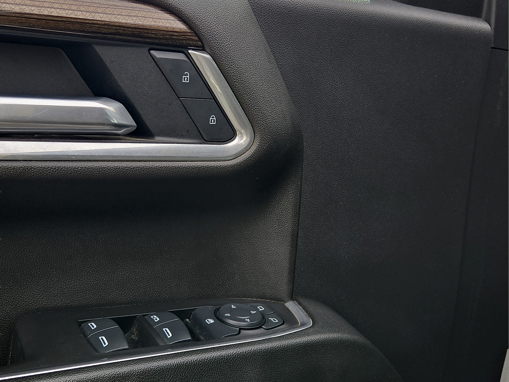 2025 Chevrolet Silverado 1500 LT LT1