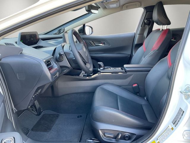 2025 Toyota Prius Plug-In Hybrid SE