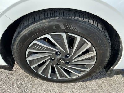 2025 Hyundai SONATA HYBRID SEL