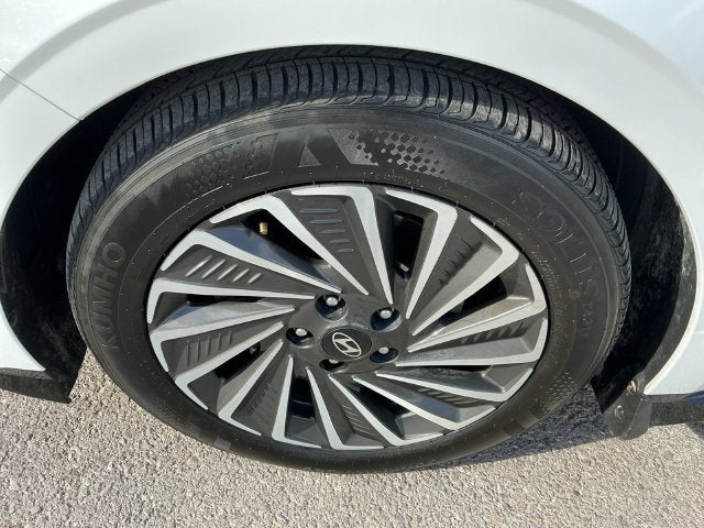 2025 Hyundai SONATA HYBRID SEL