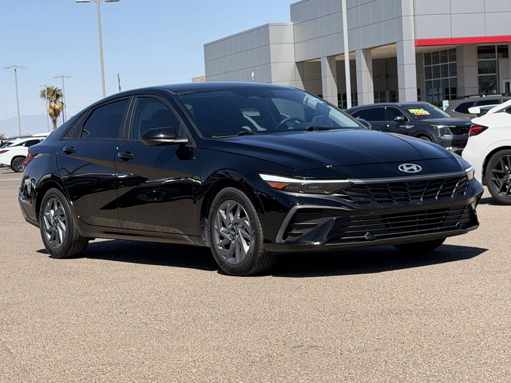 2024 Hyundai ELANTRA SEL