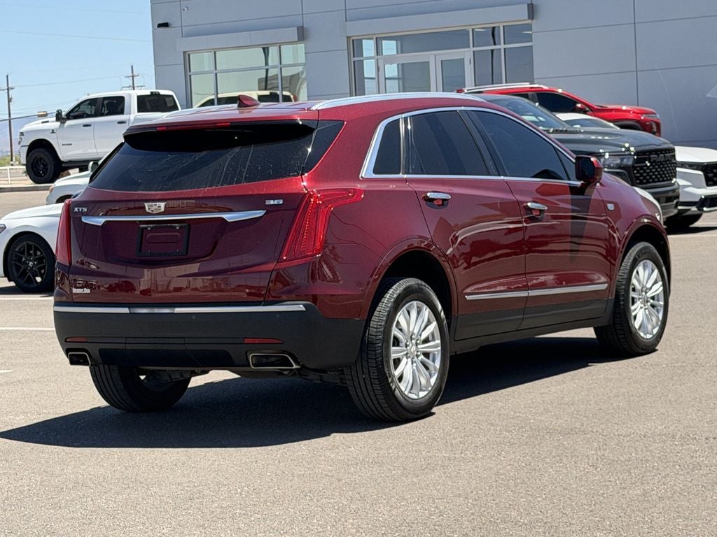 2017 Cadillac XT5 Standard