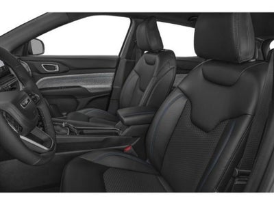 2023 Jeep Compass Latitude Lux FWD