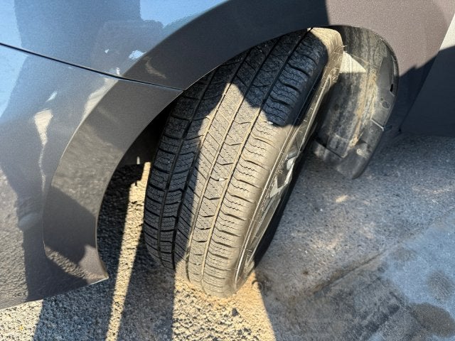 2023 Nissan Versa 1.6 SR