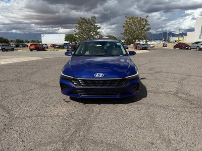 2025 Hyundai ELANTRA Limited