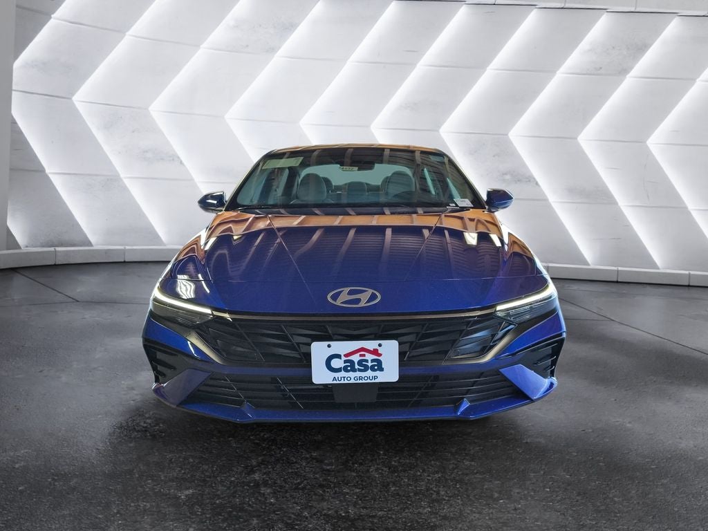 2025 Hyundai ELANTRA Limited