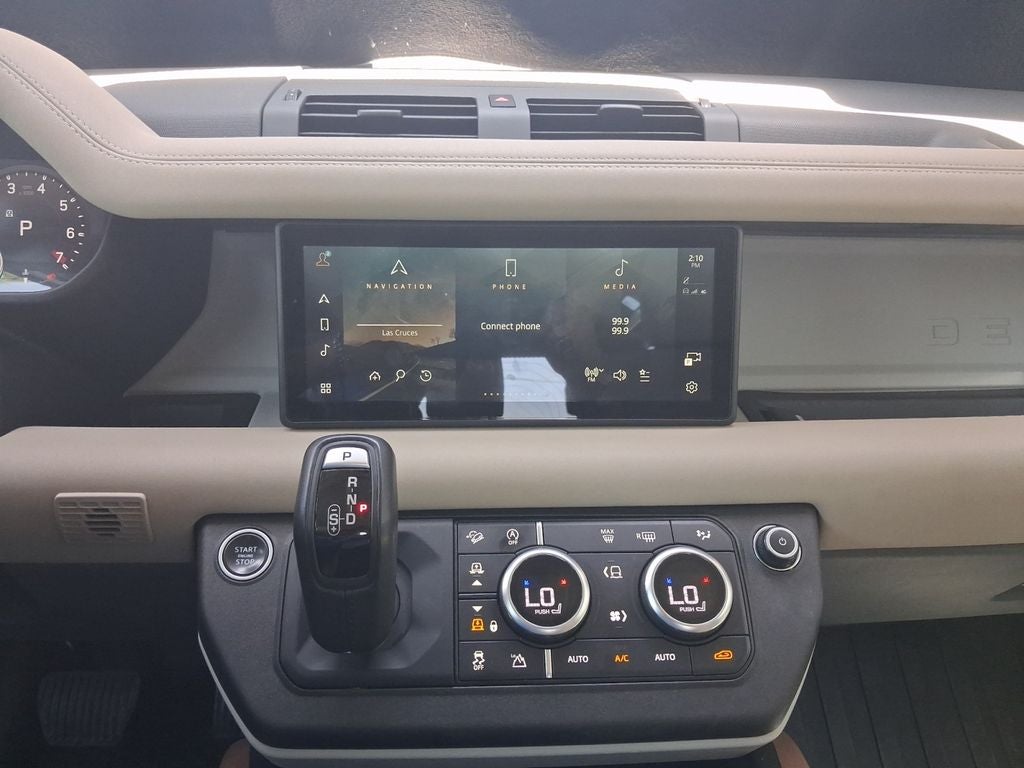 2020 Land Rover Defender 110 SE