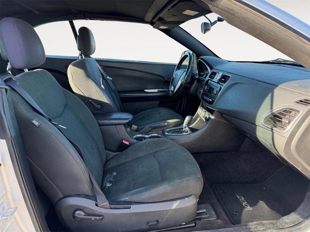 2012 Chrysler 200 Touring