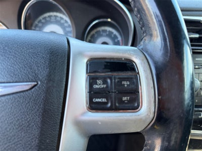 2012 Chrysler 200 Touring