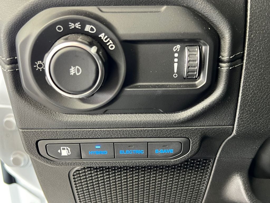 2024 Jeep Wrangler Sahara 4xe