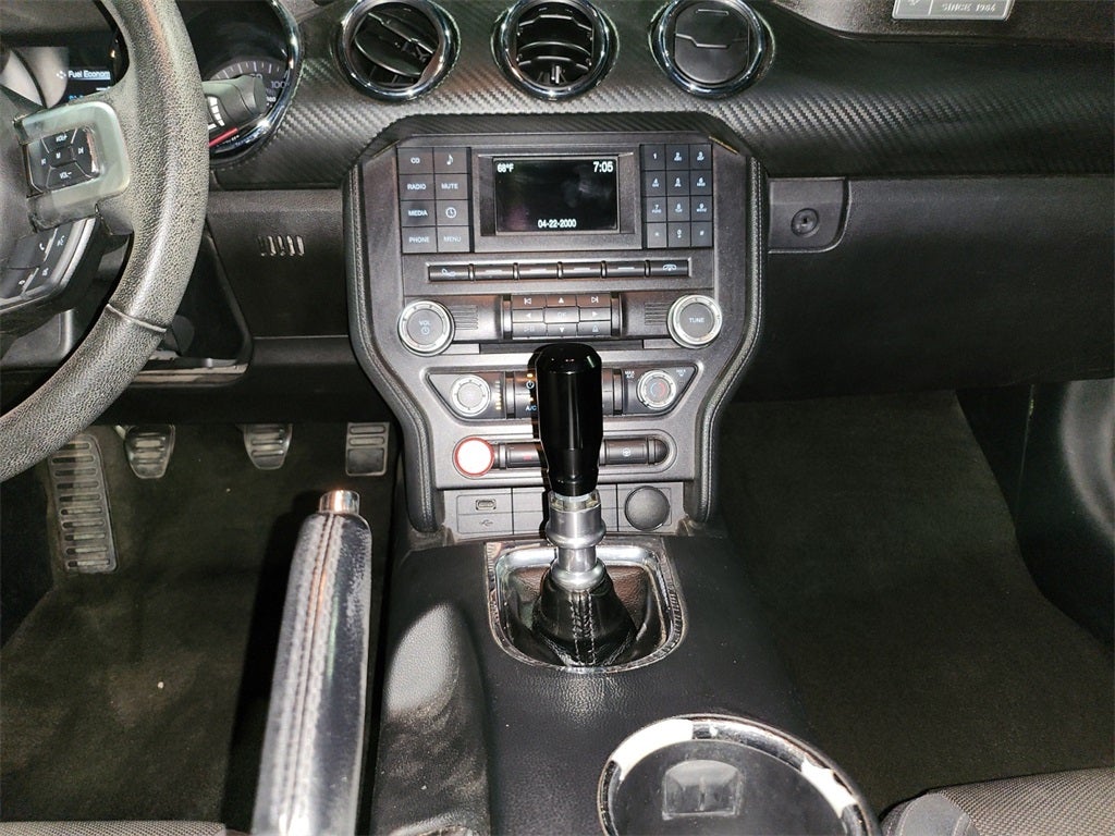 2015 Ford Mustang V6