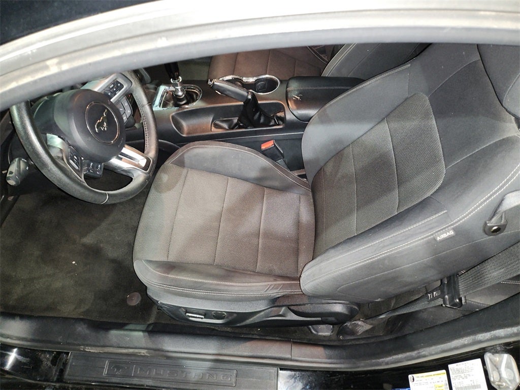 2015 Ford Mustang V6