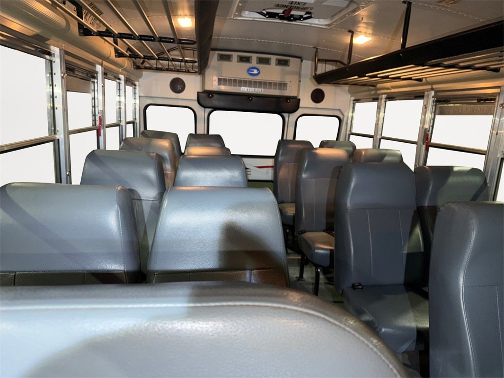 2007 Ford E-450SD Base