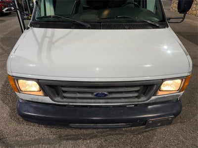 2007 Ford E-450SD Base