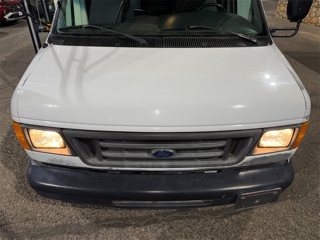 2007 Ford E-450SD Base
