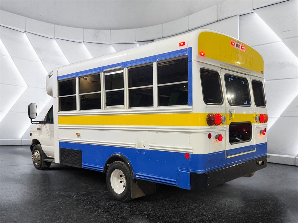 2007 Ford E-450SD Base