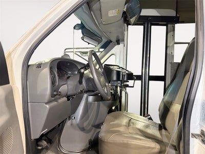 2007 Ford E-450SD Base