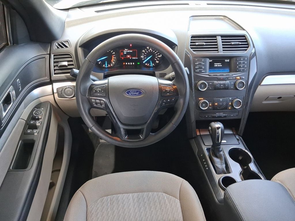 2018 Ford Explorer Base