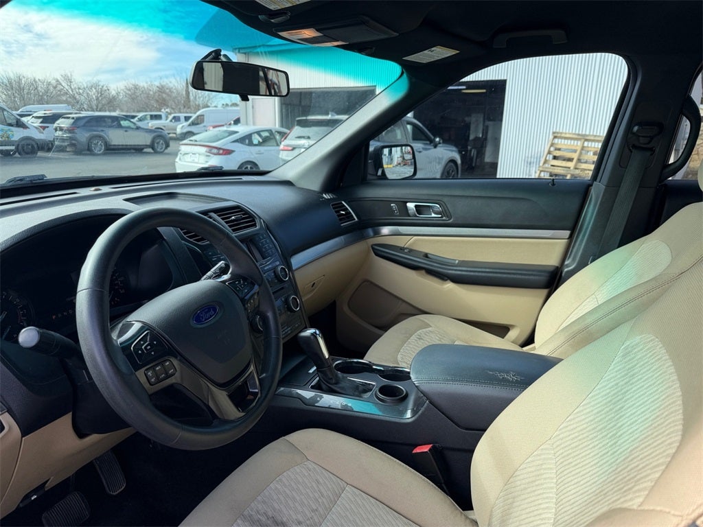 2017 Ford Explorer Base
