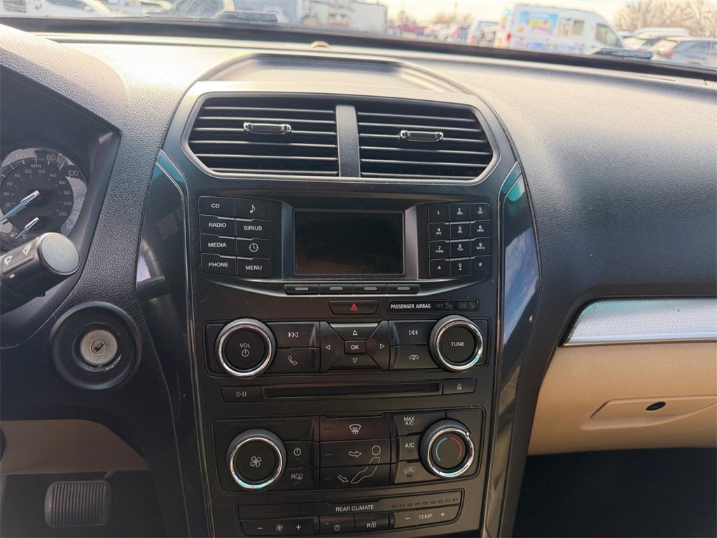 2017 Ford Explorer Base