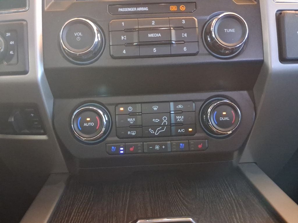 2020 Ford F-250SD Lariat
