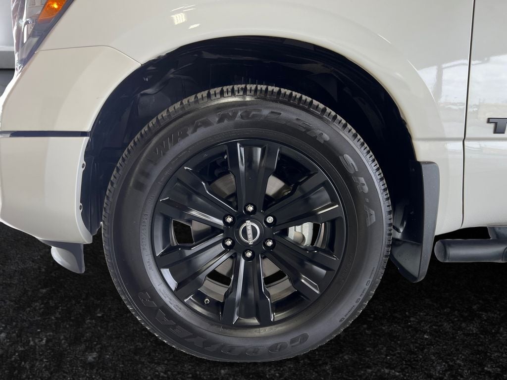 2024 Nissan Titan SV