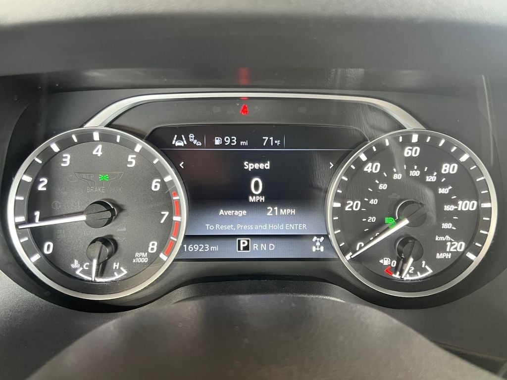 2024 Nissan Titan SV