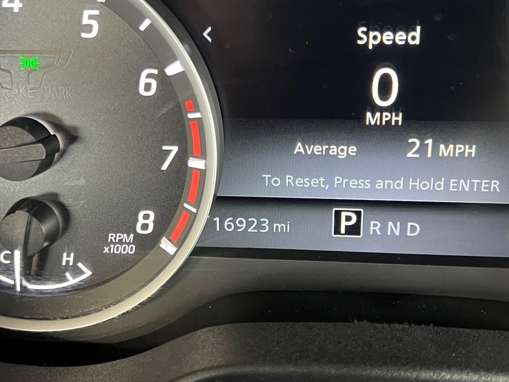 2024 Nissan Titan SV