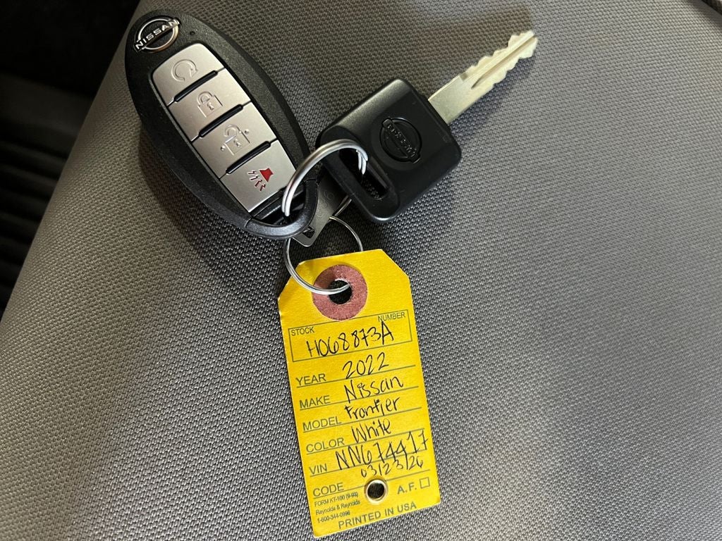 2022 Nissan Frontier SV