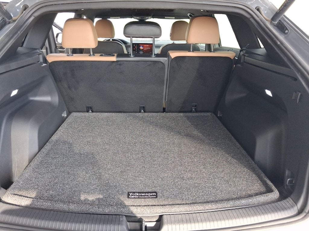 2024 Volkswagen Atlas Cross Sport 2.0T SEL R-Line
