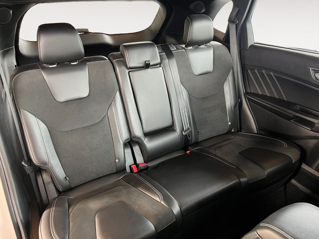 2022 Ford Edge ST