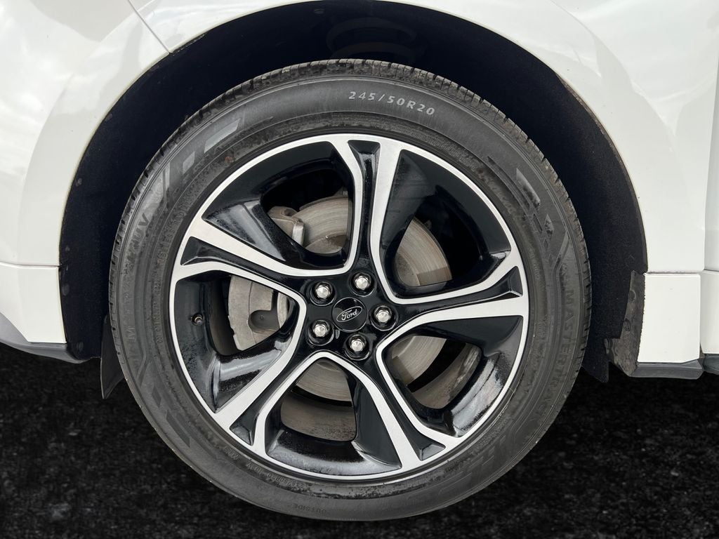 2022 Ford Edge ST