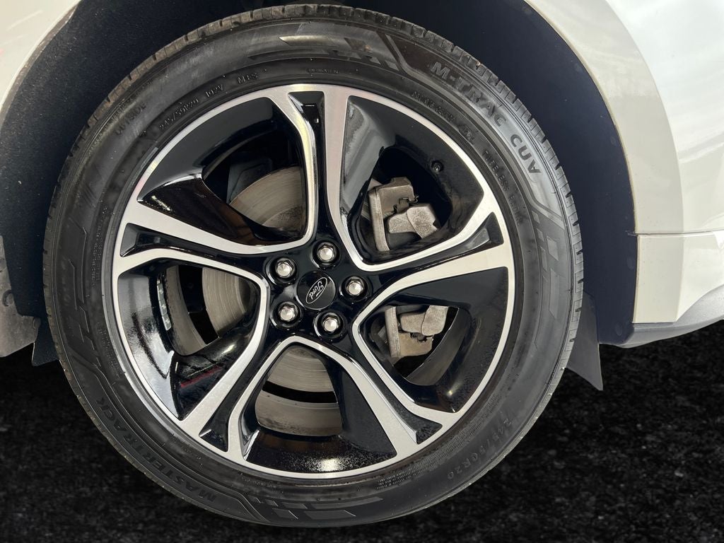 2022 Ford Edge ST
