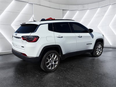 2024 Jeep Compass Latitude Lux