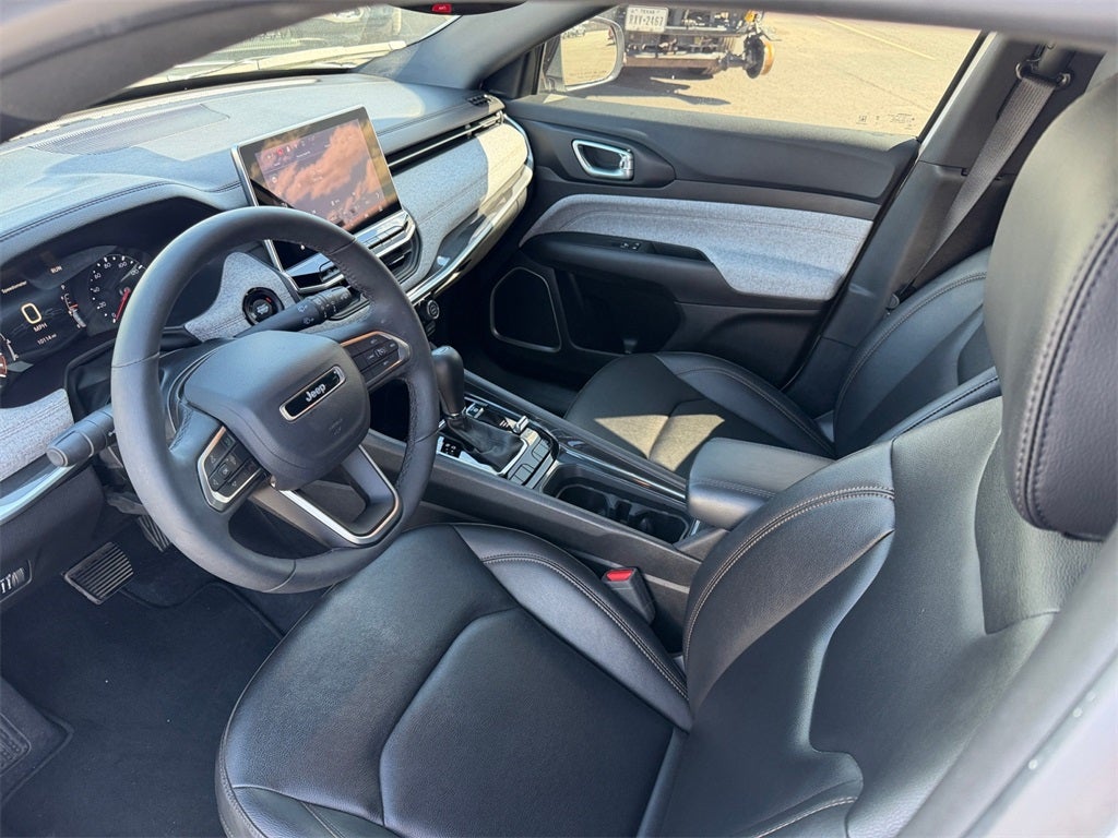 2024 Jeep Compass Latitude Lux