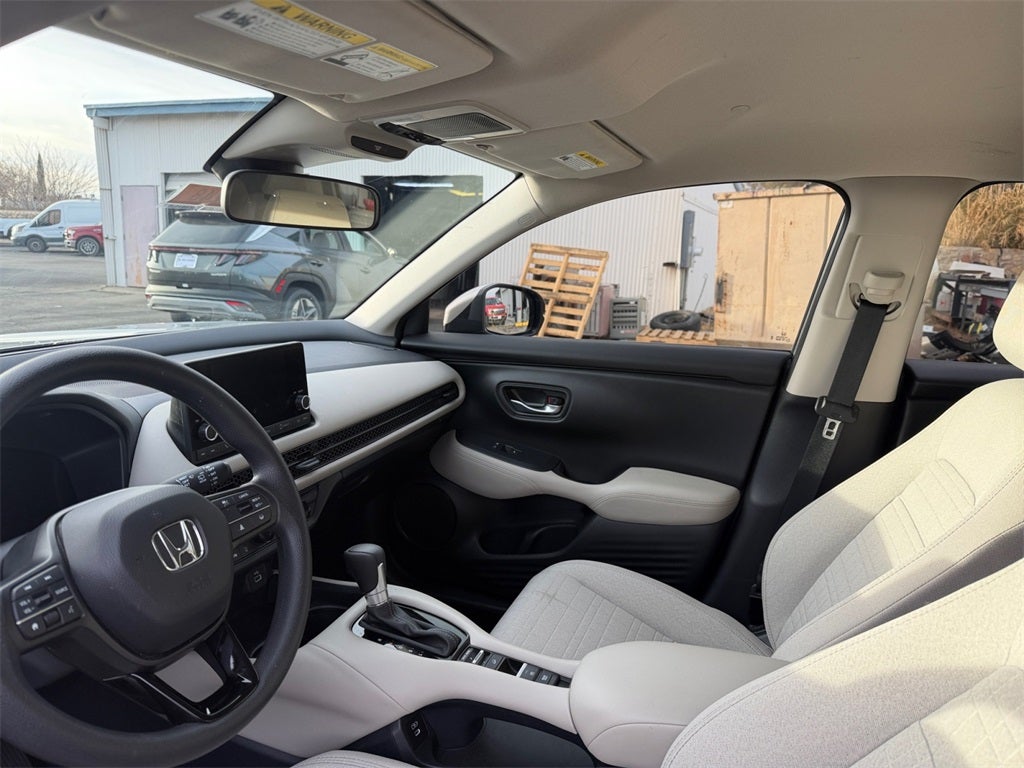 2025 Honda HR-V LX