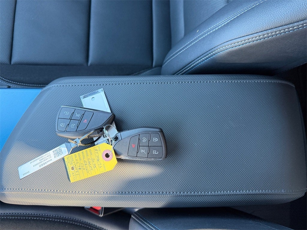 2025 Chevrolet Equinox EV LT