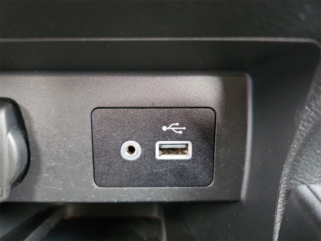 2023 Nissan Versa 1.6 SV