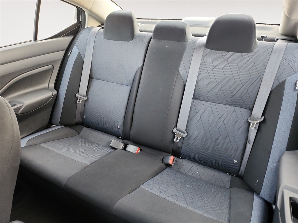 2023 Nissan Versa 1.6 SV