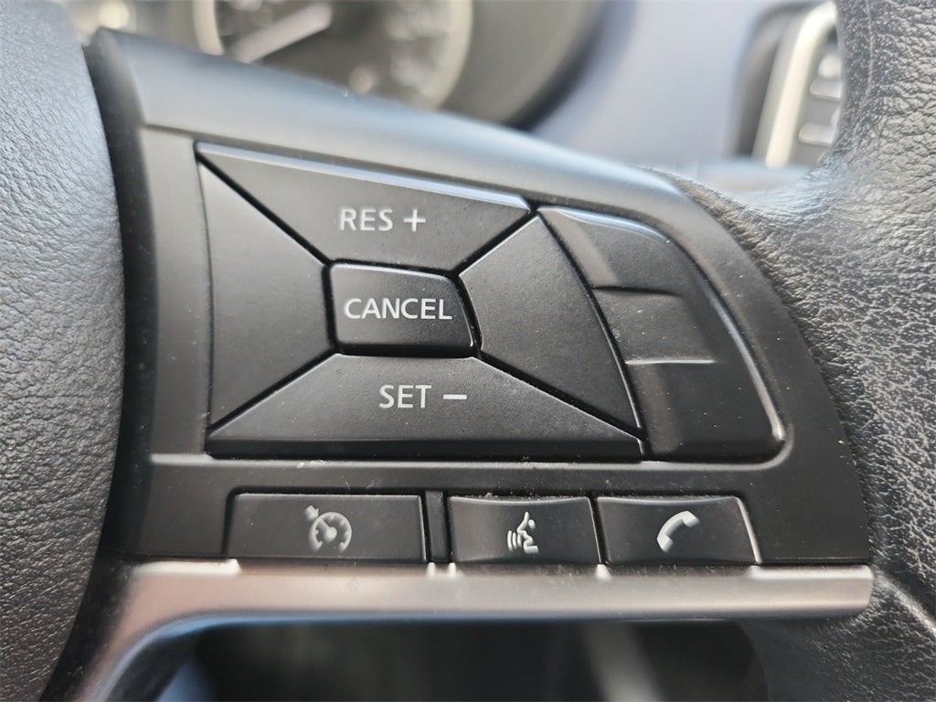 2023 Nissan Versa 1.6 SV