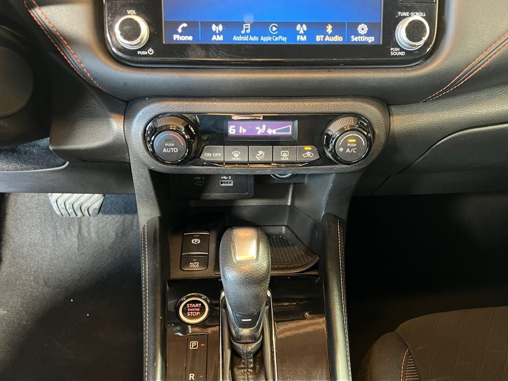 2023 Nissan Kicks SR