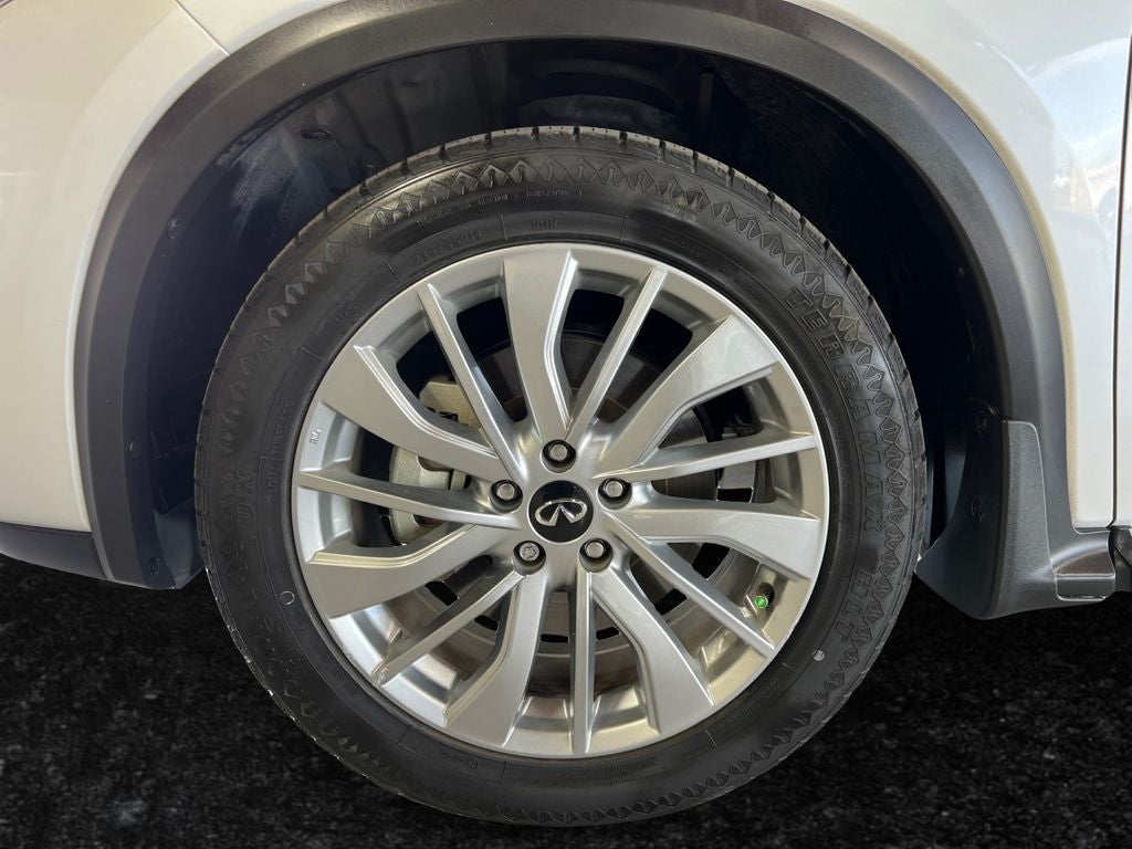 2023 INFINITI QX50 LUXE