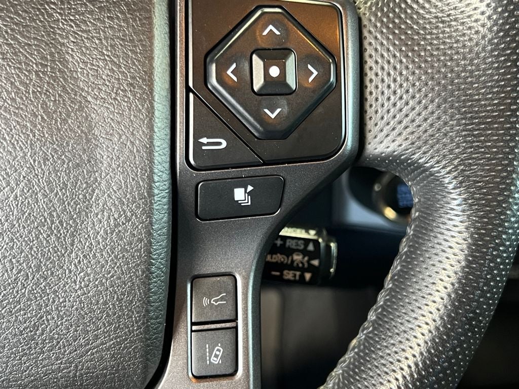 2023 Toyota Tacoma SR V6