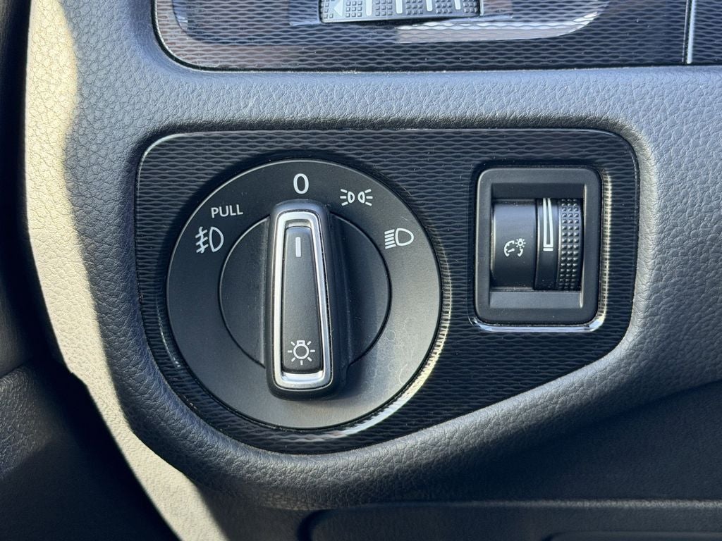 2017 Volkswagen Golf GTI S