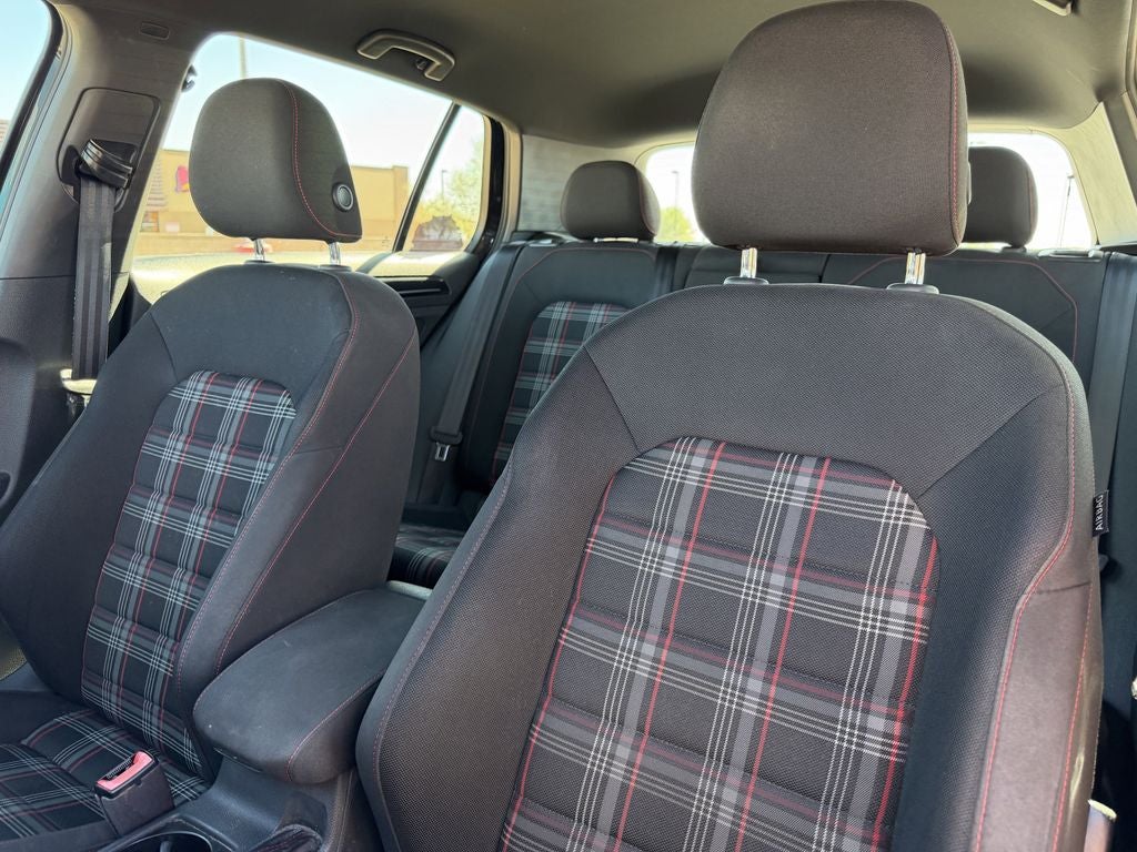 2017 Volkswagen Golf GTI S