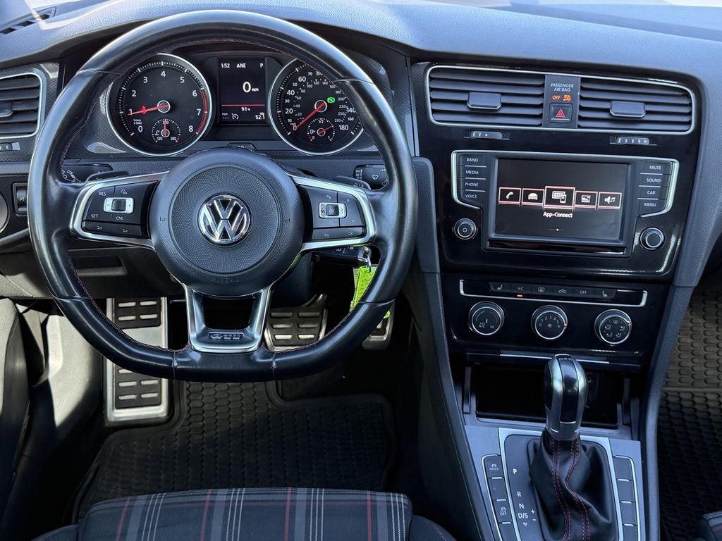 2017 Volkswagen Golf GTI S