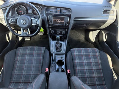 2017 Volkswagen Golf GTI S