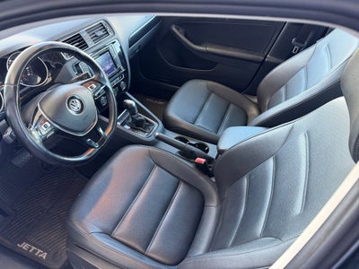 2017 Volkswagen Jetta 1.8T SEL