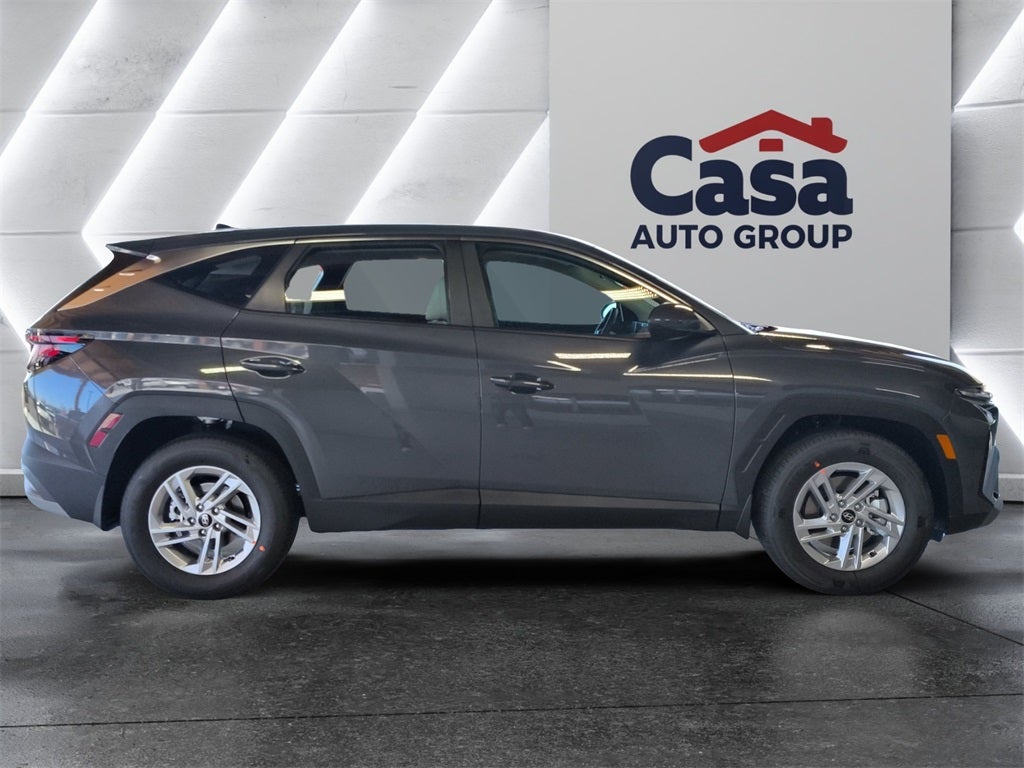 2026 Hyundai TUCSON SE FWD