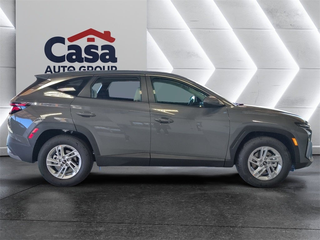 2026 Hyundai TUCSON SE FWD